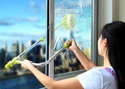 Những cách làm sạch cặn canxi trên kính hiệu quả nhất