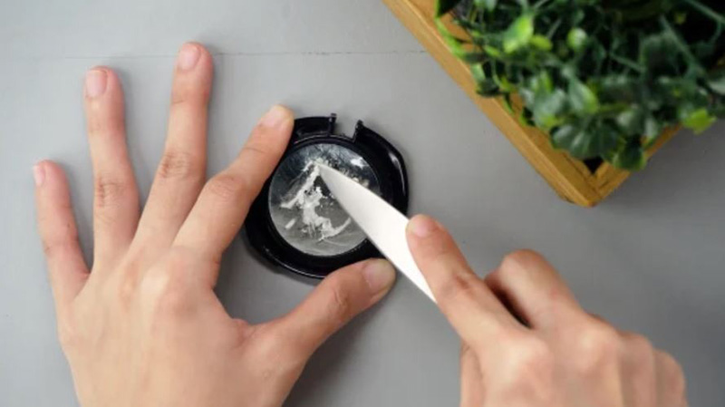 Hướng dẫn cách tẩy keo 502 trên kim loại